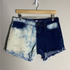 Old Navy Two Tone Bleached Semi Fitted Jean Shorts